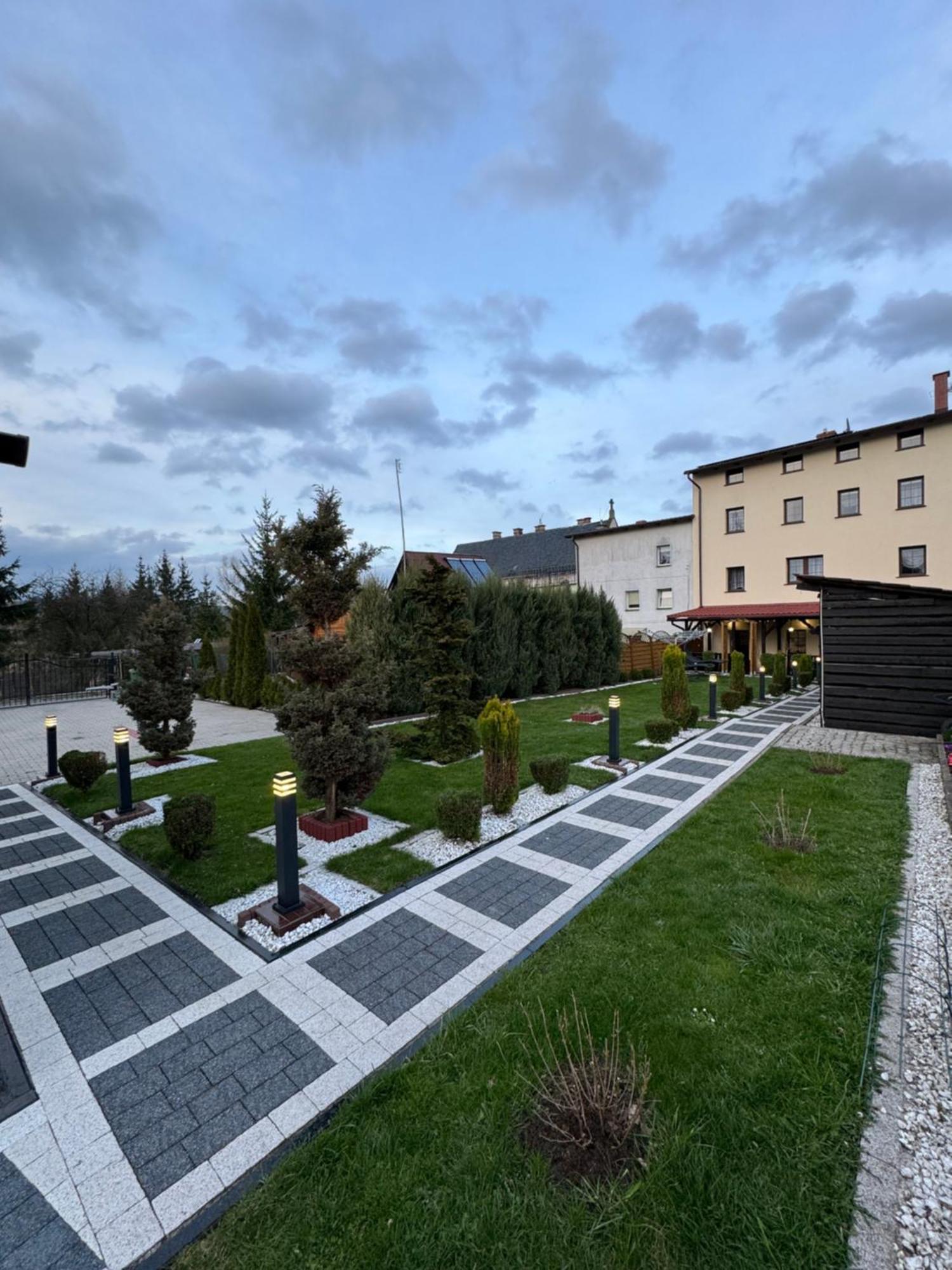 Pokoje Goscinne U Reni Wambierzyce Buitenkant foto